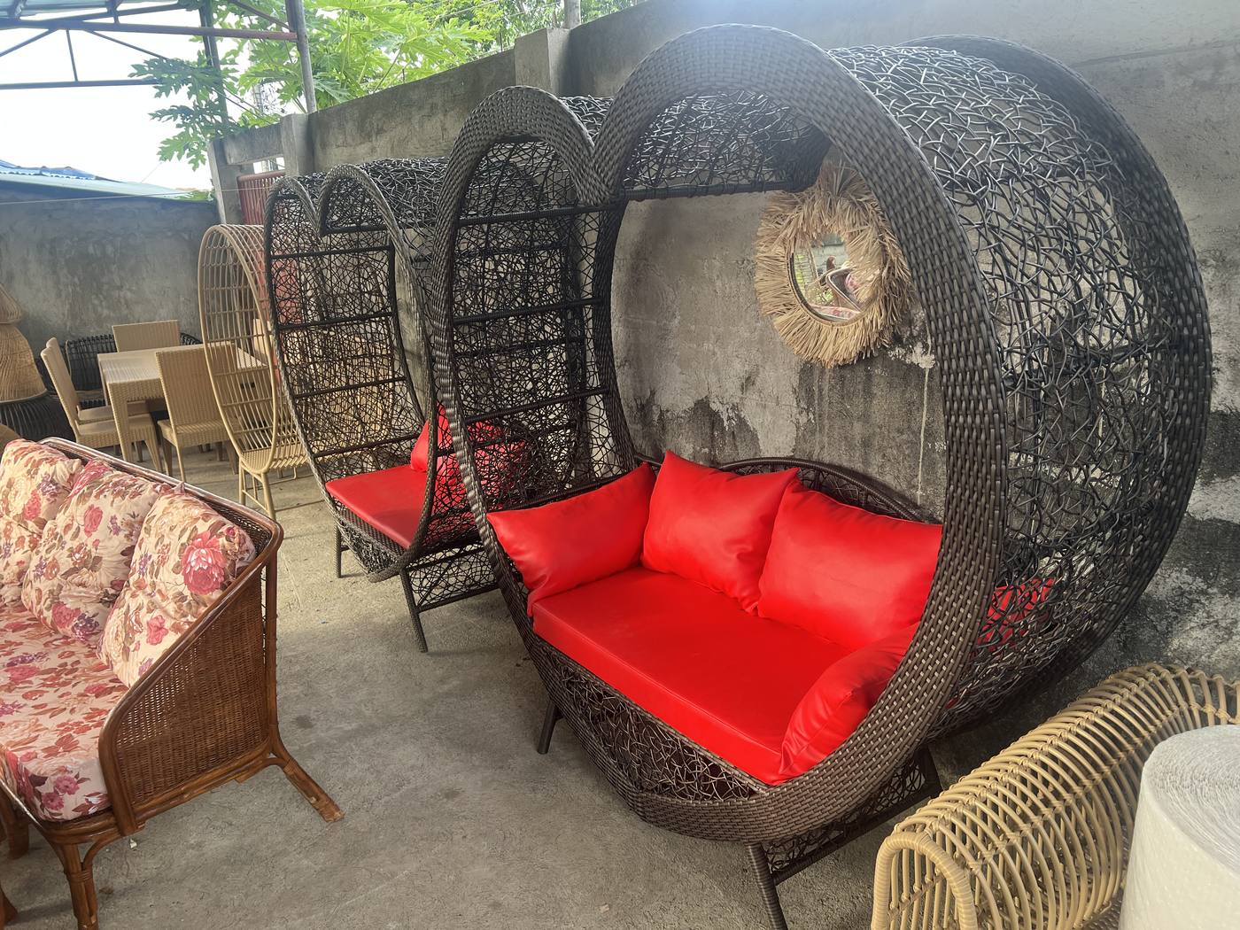 Moon sofa red cushions